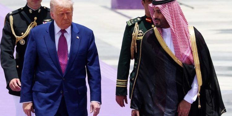 Saudi fighter jets escort Air Force One as Trump arrives to meet crown prince